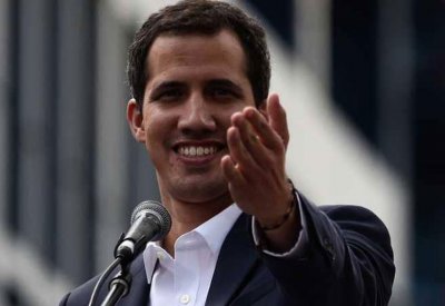 فنزويلا.. خطة جديدة من "الرئيس المؤقت" لحث مادورو على الرحيل