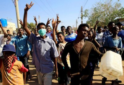 دعوات لاعتصامات بمدن السودان.. و"الأمة" باق بالحكومة