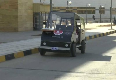  طلبة في الأردن يطورون سيارة تعمل بالطاقة الشمسية