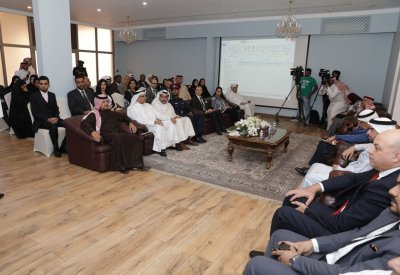 محافظ العاصمة يكّرم 11 جهة شاركت بتزيين مبانيها