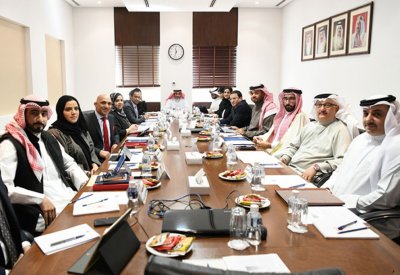 شبابية الشورى تناقش مع وزير الشباب مسودة الاحتراف الرياضي