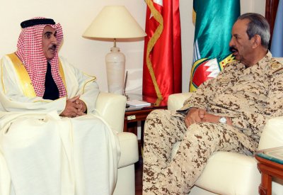 القائد العام لقوة دفاع البحرين يستقبل معالي الشيخ محمد بن عطية الله آل خليفة