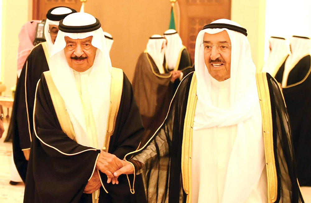 اتصالات هاتفية بين سمو رئيس الوزراء وقيادة دولة الكويت