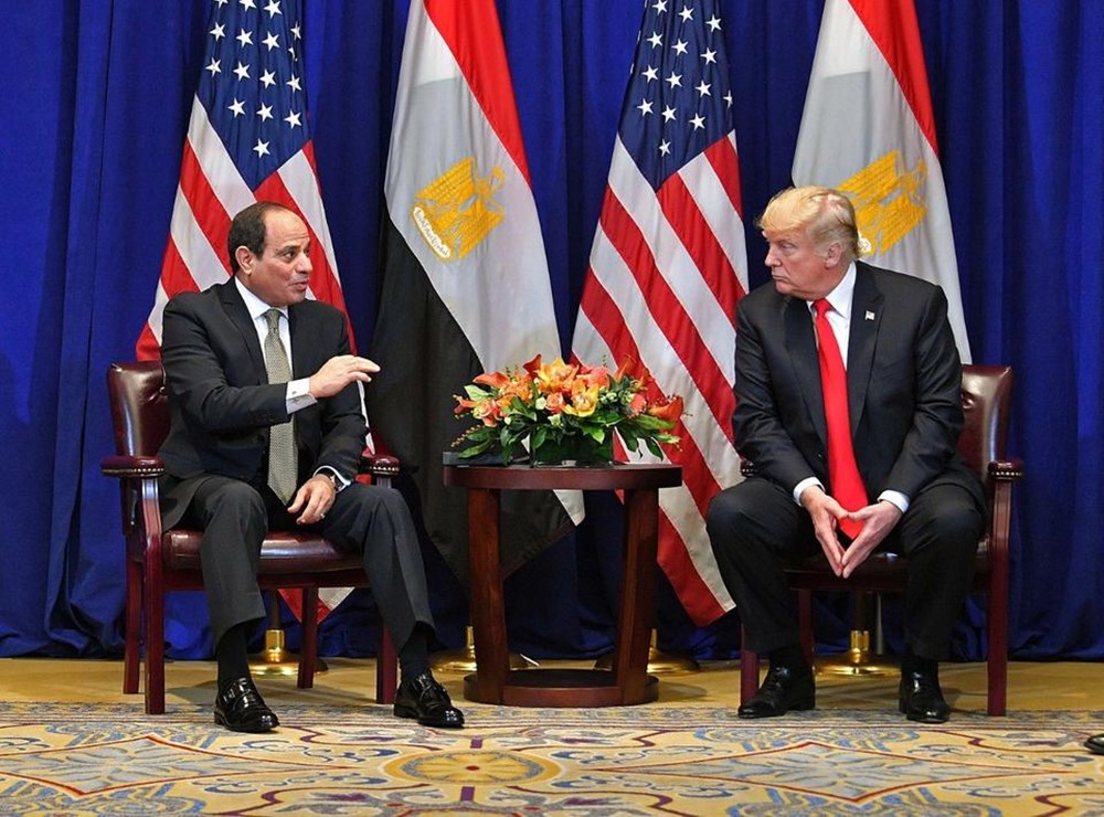 السيسي وترمب يبحثان "تطورات إقليمية" هاتفياً