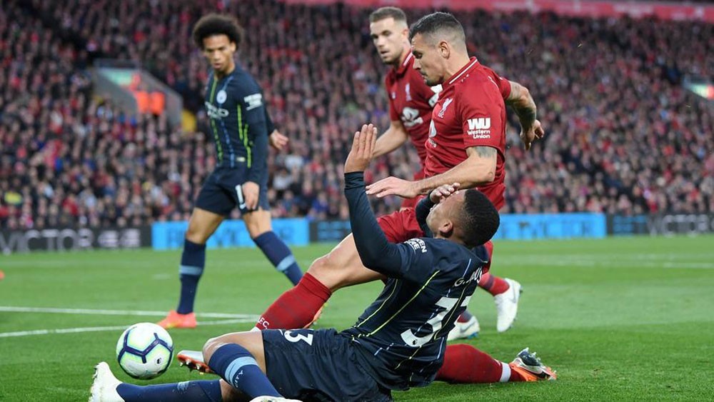 ليفربول وسيتي.. اقتراب اللقب الغائب منذ 28 عاماً