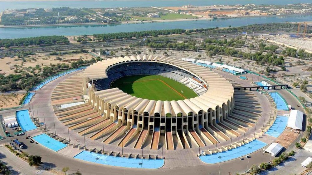 "مدينة زايد"..توجت ميسي وكريستيانو وشهدت مونديال الشباب