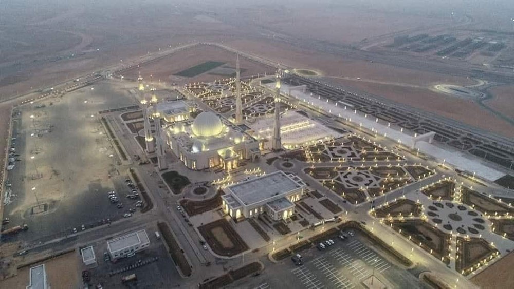 بالصور : أكبر مسجد في تاريخ مصر يفتتح قريباً 