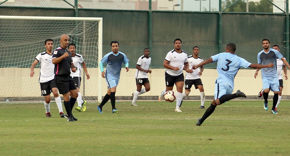 انطلاق أٌولى مباريات دور الثمانية لبطولة كأس القائد العام لقوة دفاع البحرين لكرة القدم