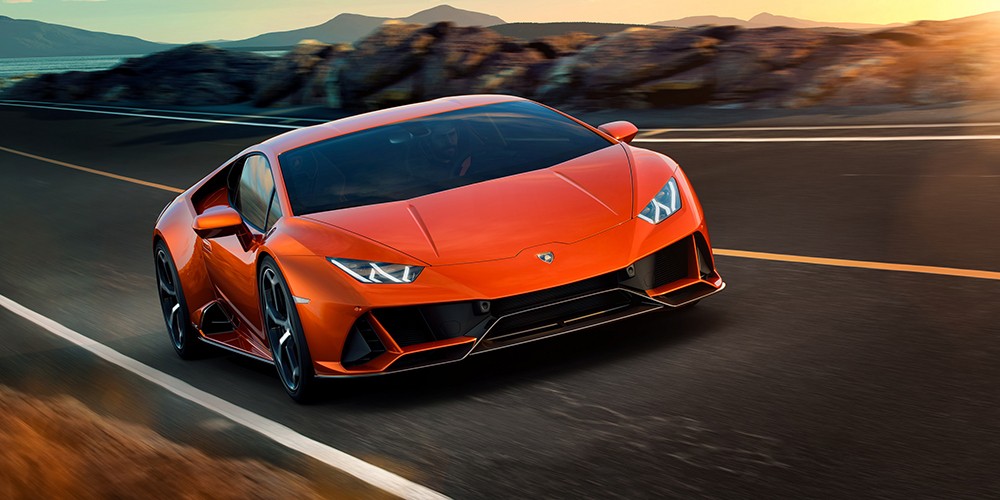 ’لامبورغيني Huracán EVO‘ الجديدة: ارتقاء بالتقنيات لتعزيز متعة القيادة