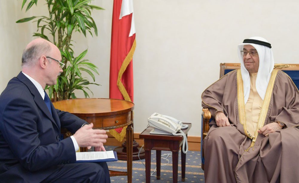 محمد بن مبارك يستقبل سفير روسيا