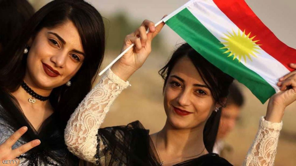  رغم شكوى بغداد.. أزمة "العلم الكردي" قائمة في كركوك