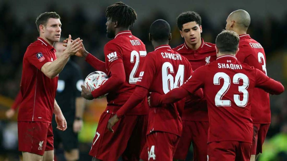 رقم "تاريخي" يرجح كفة ليفربول للتتويج بلقب الدوري هذا الموسم
