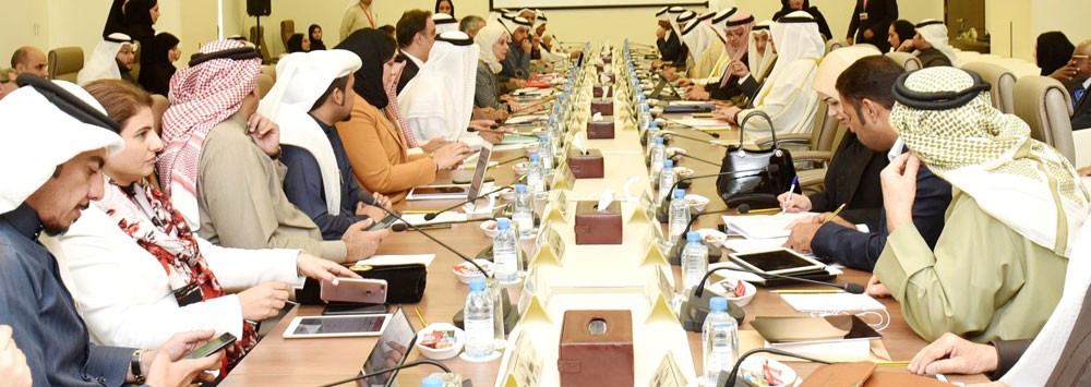 "دراسة برنامج الحكومة" تعقد اجتماعها الأول بحضور ممثلي "التنفيذية"