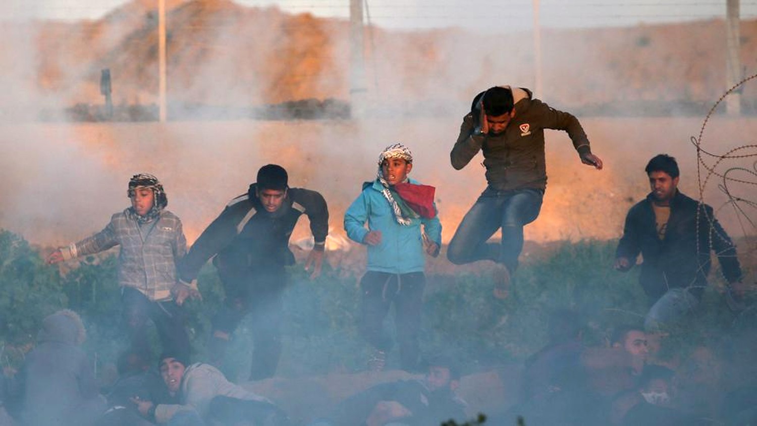 غزة.. وفاة فتى فلسطيني خلال احتجاجات الجمعة