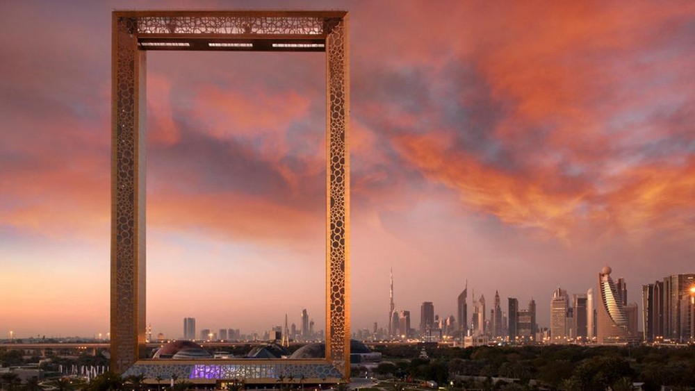 "برواز دبي".. مليون زائر من مختلف أنحاء العالم في عام