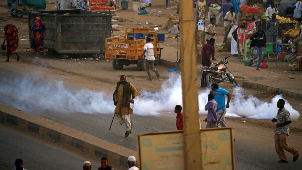 السودان.. دعوات لتظاهرات حاشدة تحت شعار "موكب التنحي"
