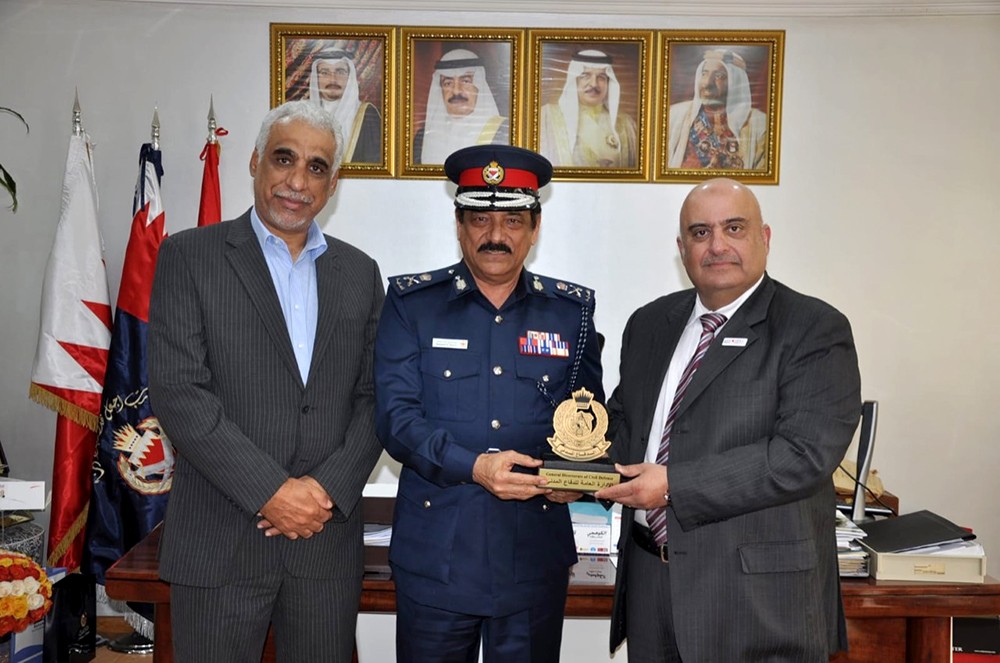مدير عام الدفاع المدني يبحث مع نائب الرئيس التنفيذي بشركة "بابكو" الارتقاء بمعايير الحماية والسلامة