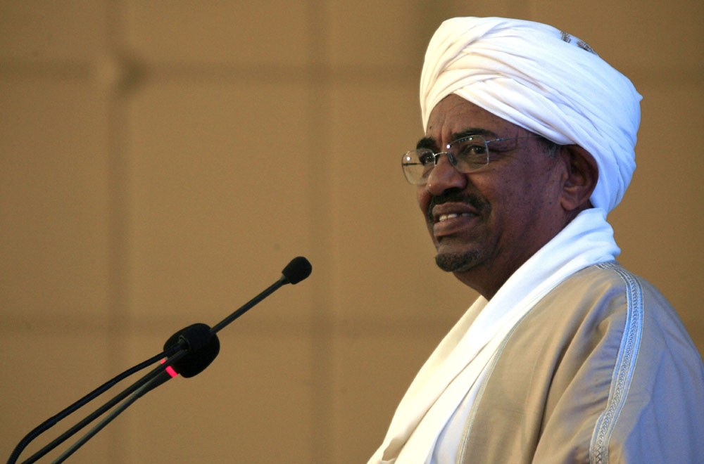 الرئيس السوداني: مندسون يقتلون المتظاهرين