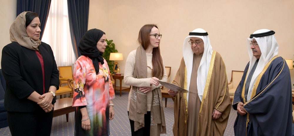 محمد بن مبارك وعلي بن خليفة يستقبلان رئيسة الاتحاد البرلمان الدولي