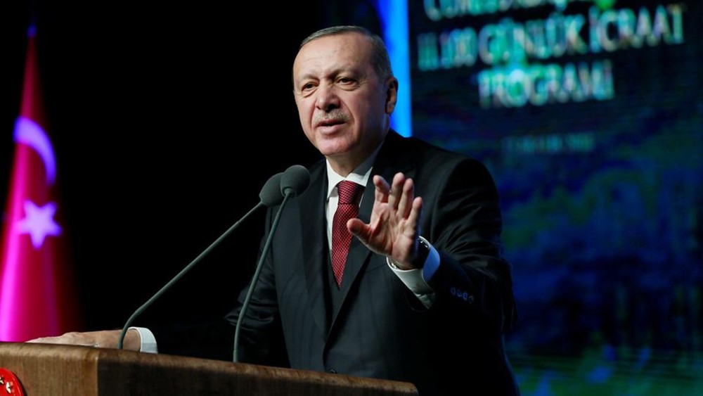 أردوغان يقر بتدهور الاقتصاد داعيا الشركات لخفض أرباحها