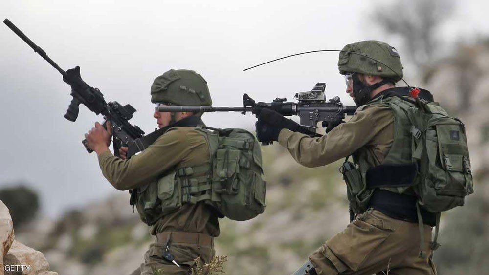  الجيش الإسرائيلي يقتل فلسطينيا عند أحد الحواجز بالضفة