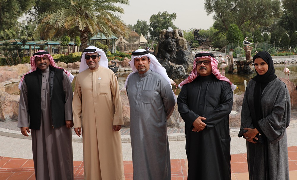 الرئيس التنفيذي للمجلس الاعلى للبيئة يبحث مع مدير عام حديقة العين تعزيز التعاون 