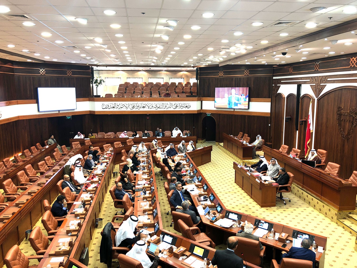 العريض: البحرنة في "حمد الجامعي" لا تتجاوز 10%