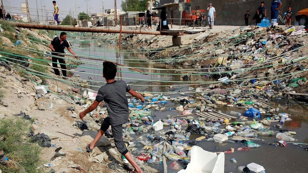 الغازات السامة.. معاناة جديدة لأهالي البصرة