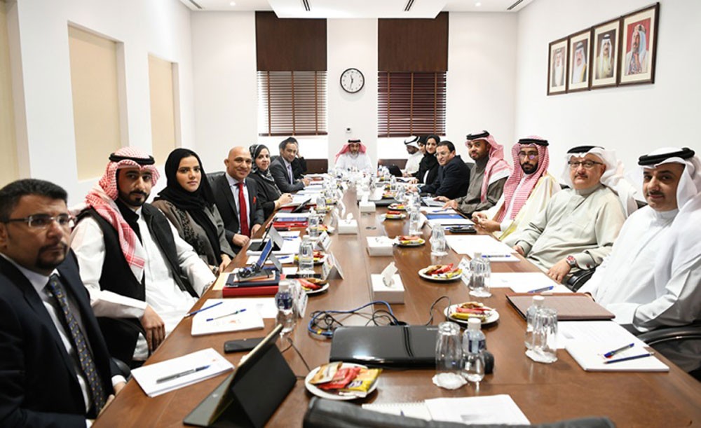 شبابية الشورى تناقش مع وزير الشباب مسودة الاحتراف الرياضي