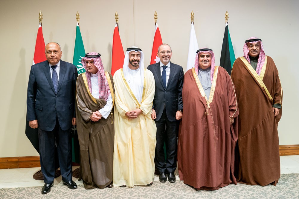 وزير الخارجية يشارك في لقاء تشاوري