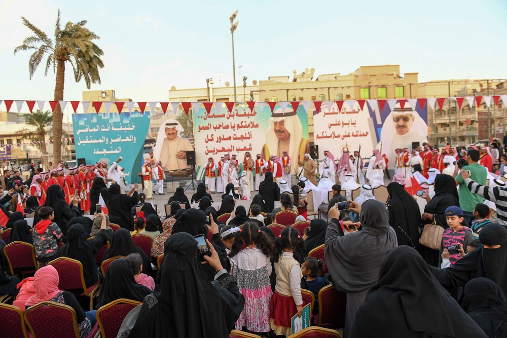جمعية البحرين لرعاية الوالدين اليوم احتفالا شعبيا بحديقة المحرق "الكازينو"