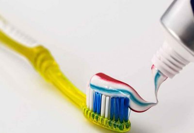 متى يتحول معجون الأسنان إلى سمّ؟