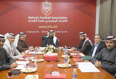 الشيخ علي بن خليفة يترأس الاجتماع 28 لمجلس إدارة اتحاد الكرة