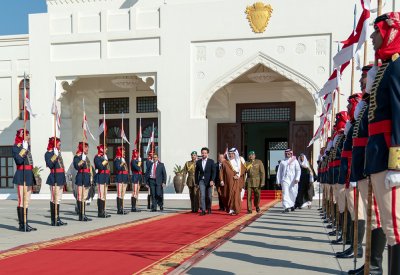 سمو ولي العهد في مقدمة مودعي الأمير الحسين بن عبدالله الثاني ولي عهد الأردن