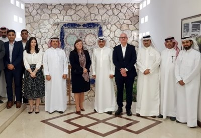 وزير المواصلات يجتمع مع الشركة المشغلة لميناء خليفة بن سلمان (أي بي أم تيرمينالز البحرين)