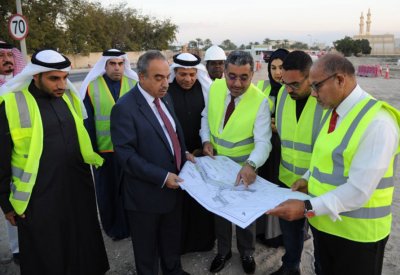 وزير الأشغال يتفقد مشروع تطوير شارع سار