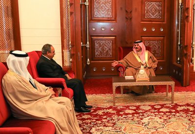 جلالة الملك المفدى يستقبل وزير البلديات ووكيل الزراعة والثروة البحرية