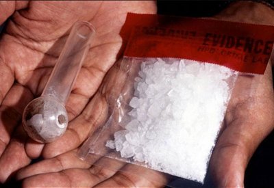 معاقبة 3 متهمين بقضية مؤثرات عقلية بين سنة و3 سنوات