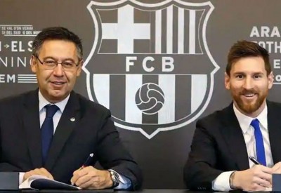 رئيس برشلونة: ننتظر رد ميسي لتجديد تعاقده