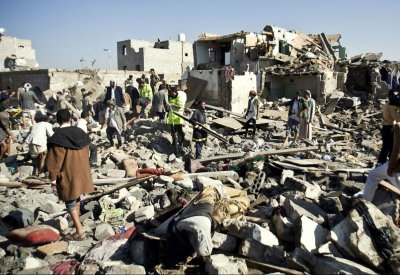 اليمن.. الشرعية تفتح ممرات إنسانية في الحديدة