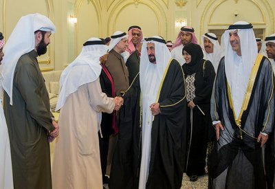 حاكم الشارقة يفتتح مهرجان الشارقة للمسرح الخليجي الثالث