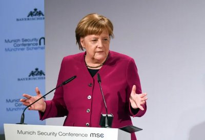 ميركل: انسحاب أميركا من سوريا يعزز نفوذ روسيا وإيران 