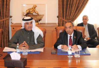 وزيرا الأشغال والإسكان يناقشان توفير الخدمات في المدن الاسكانية