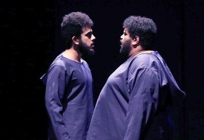 عمان تفوز بأفضل عرض في الشارقة المسرحي 