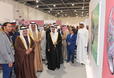 سمو الشيخ علي بن خليفة آل خليفة يفتتح فعاليات معرض البحرين السنوي للفنون التشكيلية