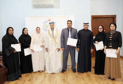 محافظ "العاصمة" يكرم عدداً من الموظفين بمناسبة تقاعدهم
