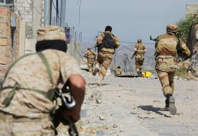مصرع قيادي حوثي بمواجهات مع قبائل حجور في كشر