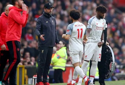مدرب ليفربول يعترف بشأن صلاح.. ويلمح لمن حوله