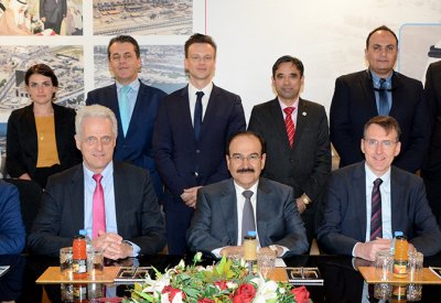 وزير الكهرباء والماء يستقبل وفداً ألمانياً ويطلعهم على مشاريع الكهرباء والماء والطاقة المتجددة