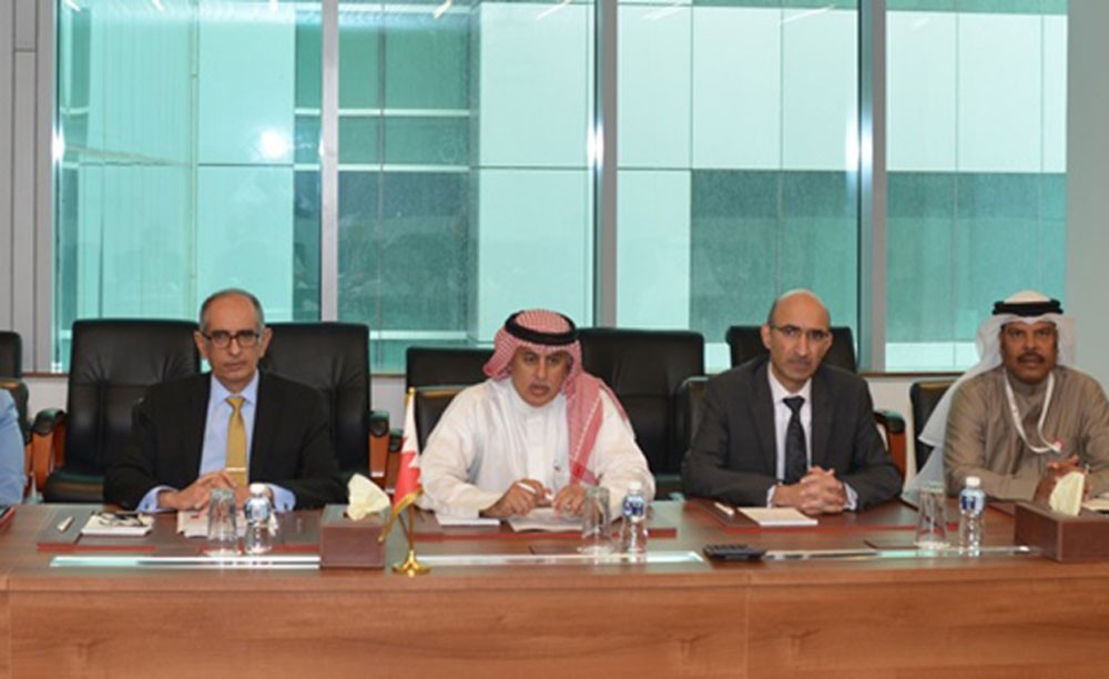 وزير الصناعة يجتمع مع النائب الثاني لرئيس الغرفة العربية الإيطالية
